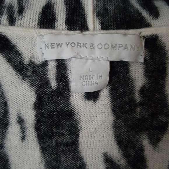 Sweater - Picture 2 of 3